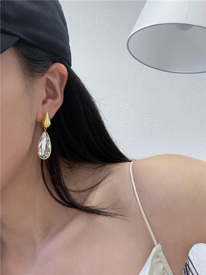 Brass With 18K Gold Zirconia Water Drop Earrings Women Jewelry Party T Show Gown Punk Gothic Top Runway Korean Japan