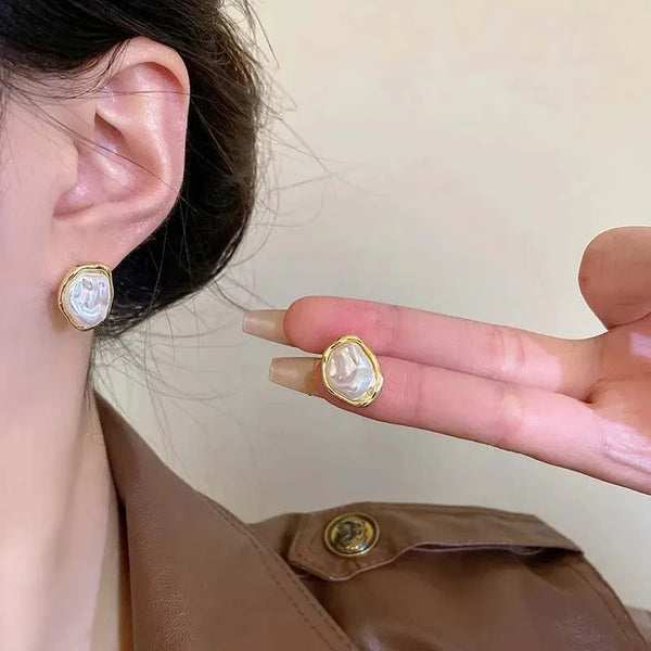 Chic Geometric Pearl Earrings