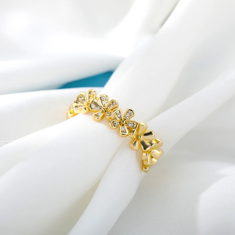 Ladies Flower Open Rings For Women Stainless Steel Cubic Zircon Flower Open Adjustable Ring Jewelry Students Girl Gift 2022
