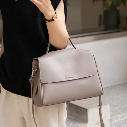 Women's Cowhide Genuine Leather Shoulder Bag Female Fashion Luxury Designer Handbags Ladies Commuting Large Capacity Bucket Bags