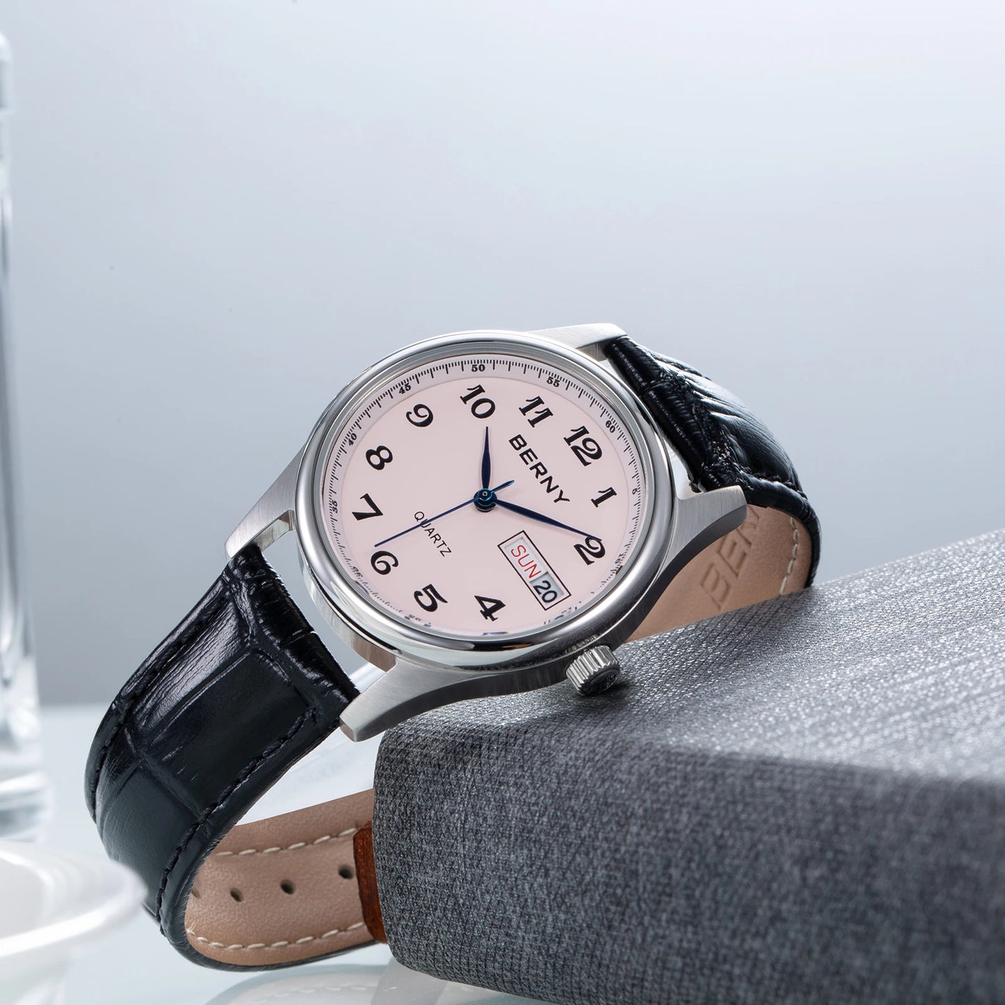 Elegant Quartz Dress Wristwatch with Calendar Week Display, Waterproof & Easy Read Design