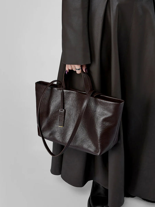 2025 Fashion Retro Underarm Female Bag Soft Oil Wax Leather  Shoulder Bag Large Capacity Genuine Leather Commuter Tote bag Woman