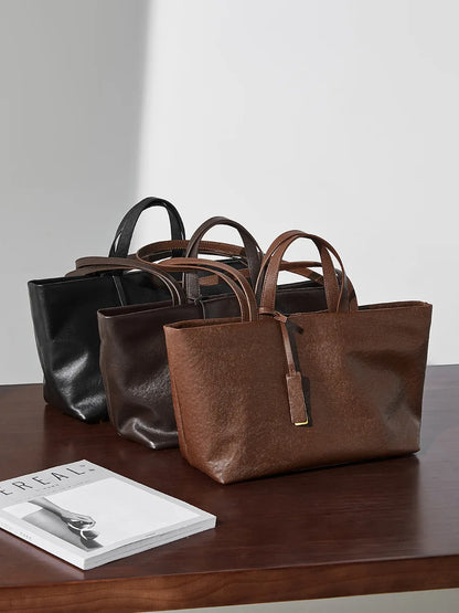 2025 Fashion Retro Underarm Female Bag Soft Oil Wax Leather  Shoulder Bag Large Capacity Genuine Leather Commuter Tote bag Woman